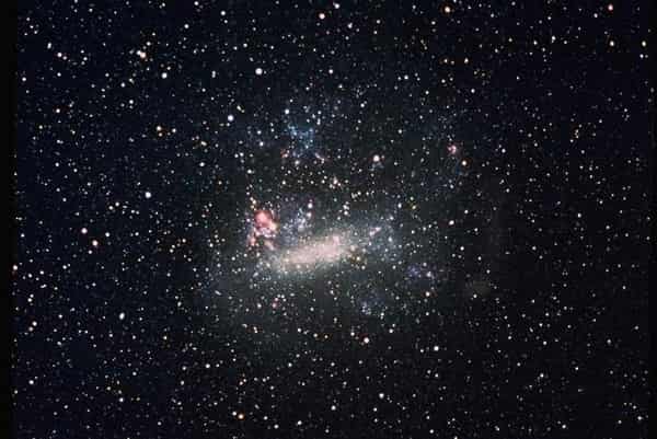 Pengamatan Jarak Galaksi Large Magellanic Cloud Dari Bumi