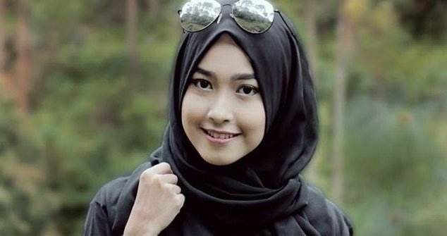 Cara Merawat Rambut Berjilbab Yang Baik dan Benar